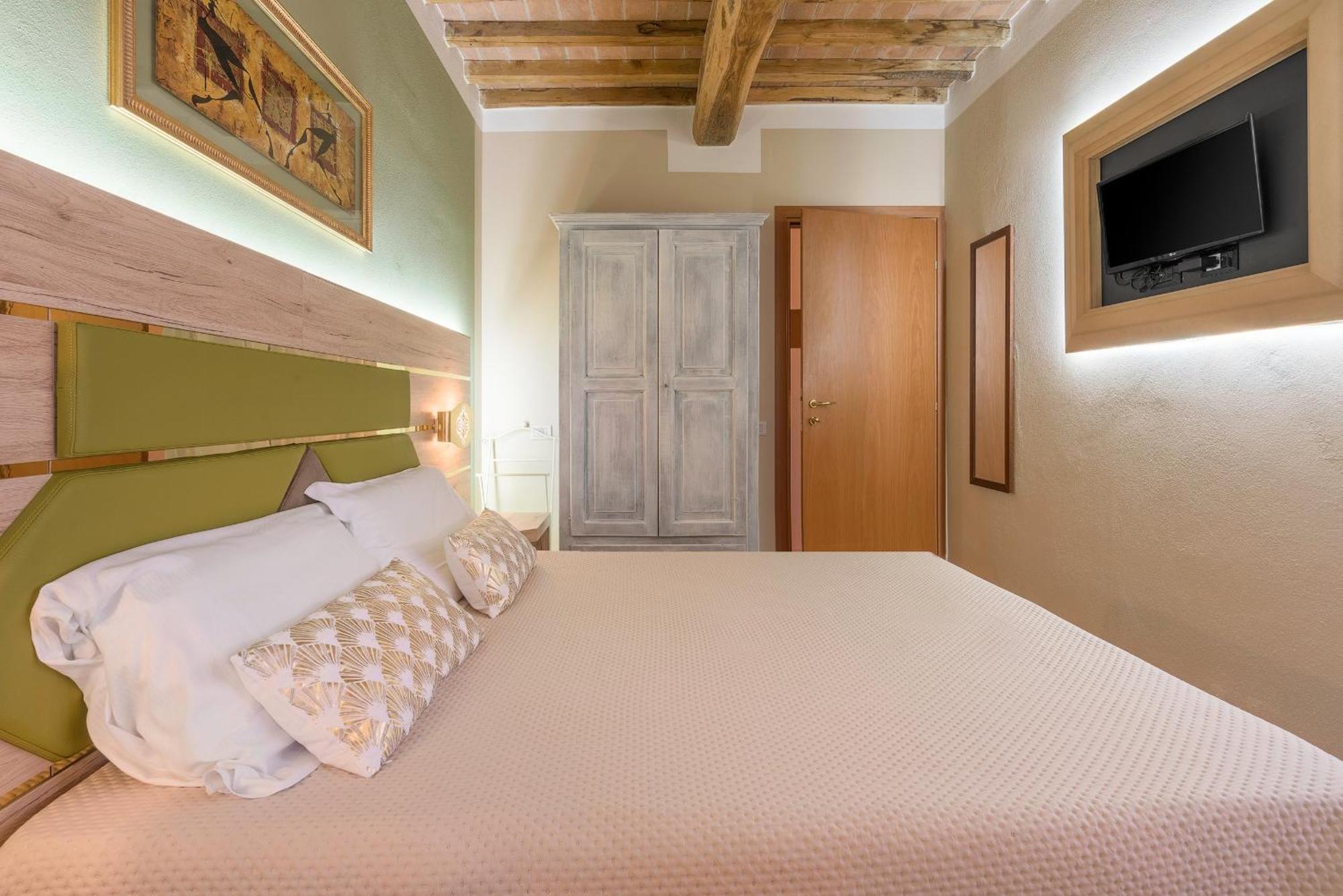Podere Cortesi Agriturismo Molinaccio Санта Луче Екстериор снимка