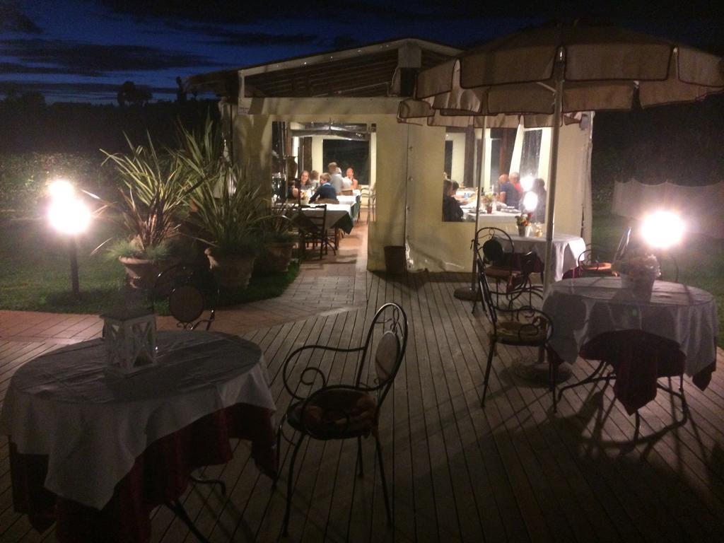 Podere Cortesi Agriturismo Molinaccio Санта Луче Екстериор снимка
